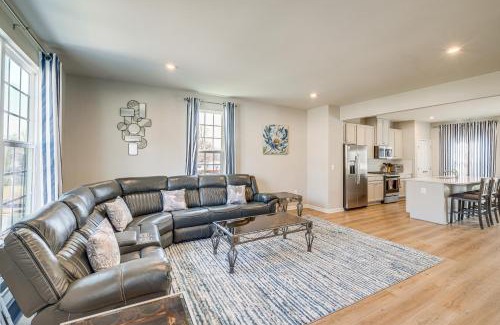 Dale City Maison | 30 Mi to Downtown DC Charming Dale City Townhome!