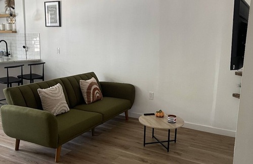 Elizabeth Appartement | 30 min driving to Manhattan nyc 5 min to train station