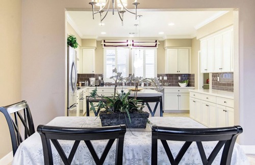 Hayward Copropriété | A 30 minutos de San Francisco, excelente ubicación en el área de Mid of Bay, ideal para familias
