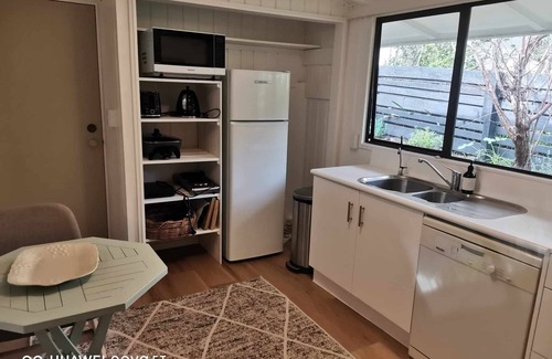 Snells Beach Appartement | 30 steps to beach