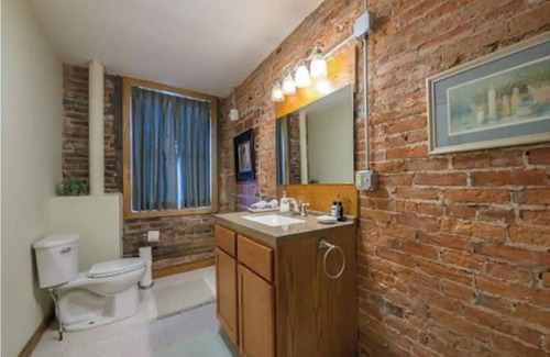 Du Quoin Appartement | 30 West...The Den (#2)