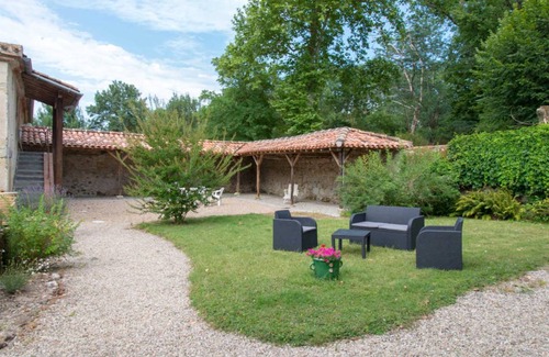 Soual Maison | 300 m² Gîte ∙ 5 chambres ∙ 10 personnes