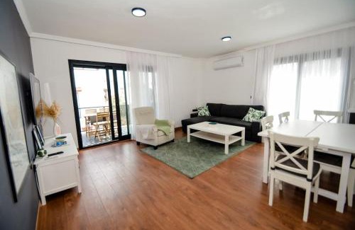 Turgutreis Appartement | 300m to Beach 2 Bedroom Upstairs Flat with Pool A2 - Yeni Dünya Bodrum