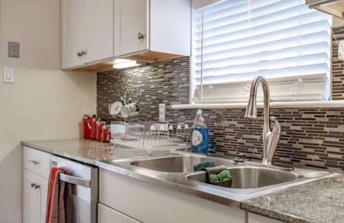 St. Louis Appartement | #301 Best location in the Heart of Dalmar Loop