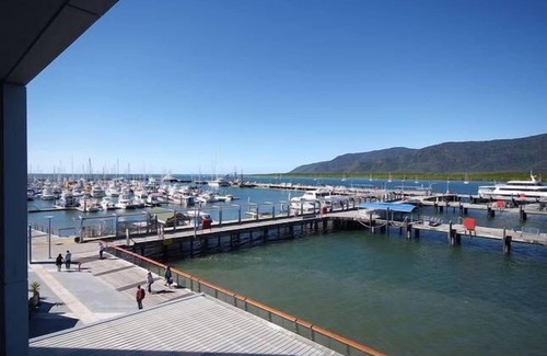 Cairns Central Business District Appartement | 301 Harbour Lights - situé à Cairns City