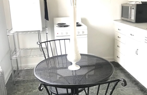 Boone Appartement | 302 Studio Apt., A Preferred Partner of Rail Explorers