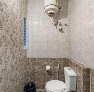 Ejipura Appartement | 303 Woods 2BHK Lift, Koramangala 100feet road