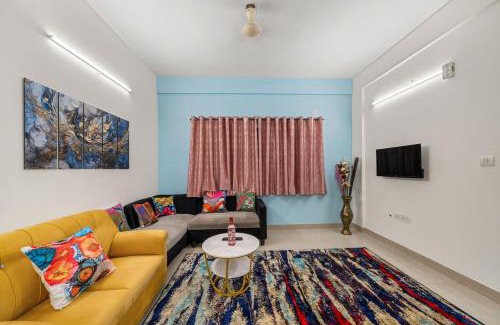 Ejipura Appartement | 303 Woods 2BHK Lift, Koramangala 100feet road
