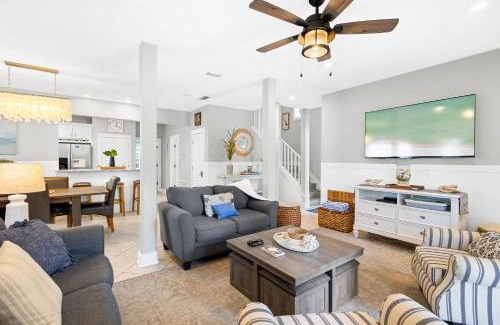 Village of Sugar Beach Maison | 30a Shell Yeah! by Stay on 30a- Golf Cart-Bikes!