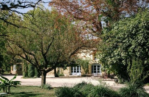 Althen-des-Paluds Maison | 30m2 suite in 18th-century Provencal farmhouse