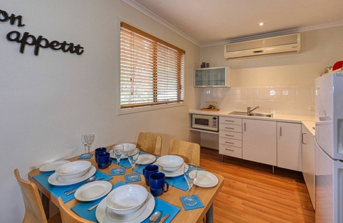 Stanthorpe Cottage | 31 The Rocks