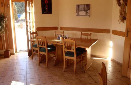 Nove Hute Lit Et Petit-Déjeuner | 32 m² Chambre d'hôtes ∙ 4 personnes
