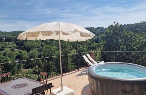 Arcidosso Maison | 320 m² Longère ∙ 9 chambres ∙ 27 personnes