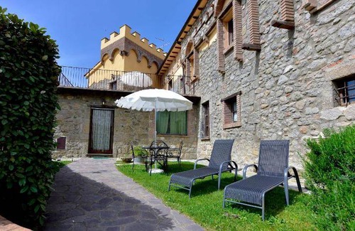 Arcidosso Maison | 320 m² Longère ∙ 9 chambres ∙ 27 personnes