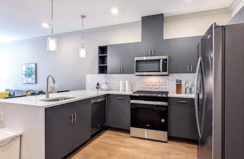 Dunellen Appartement | 327 Modern 1BR Apt Walk to NJT