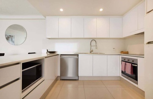 Surfers Paradise Appartement | Absolute Luxury at an Affordable Price