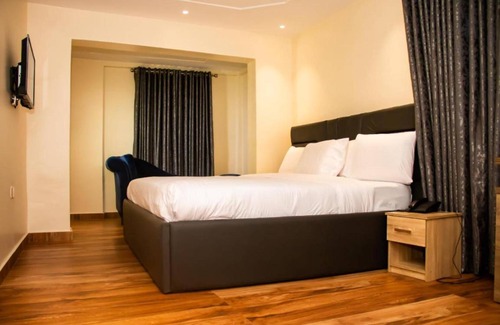 Somolu Appartement | 330 m² Résidence de tourisme ∙ 2 personnes