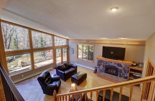 Willow Grove Maison | 334 Willow Lake Ct, 4Br withloft 3Ba townhouse