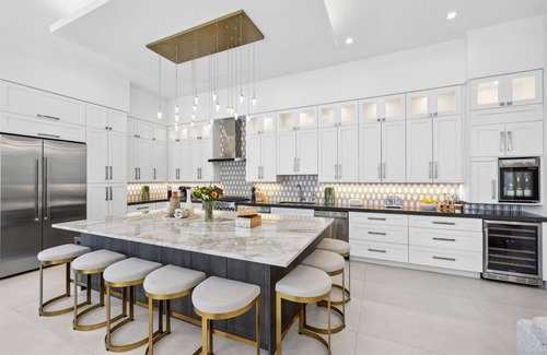 Delray Beach Maison | 337 New Luxe Modern Villa + Private Guest House | Walk to the Ave & Beach!