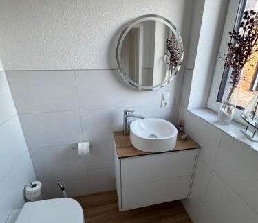 Westoverledingen Appartement | -33a- Exklusive FeWo Papenburg - Westoverledingen - Grenzweg -