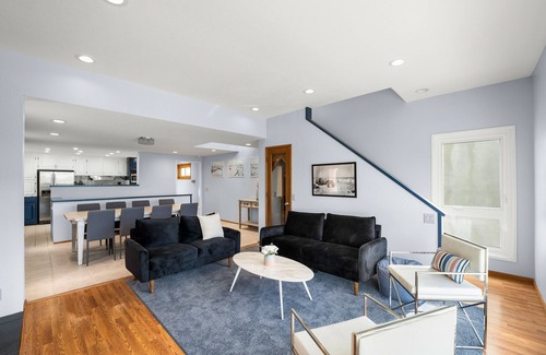 Hollywood Maison | 3446 O - Blue Haven Beach House