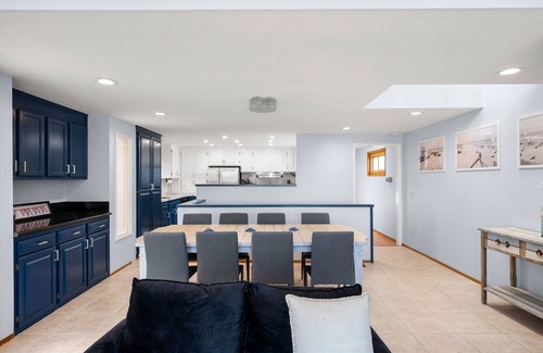 Hollywood Maison | 3446 O - Blue Haven Beach House