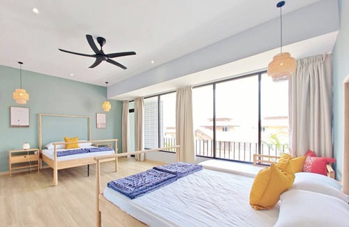 Tanjung Bungah Maison | 35 BeachHouse Batu Ferringhi 7 Bedroom 7 Bathroom 5 min from the beach!
