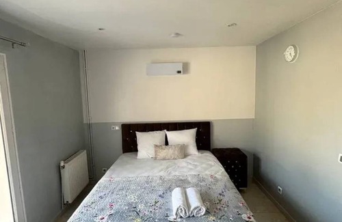 Villiers-le-Bel Appartement | 35 m² Appartement ∙ 1 chambre ∙ 6 personnes