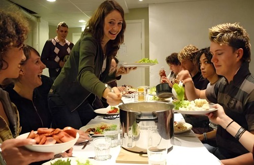 SoFo Auberge | 35 m² Auberge de jeunesse ∙ 127 personnes