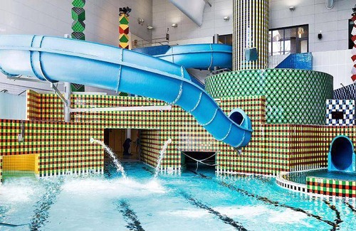 SoFo Auberge | 35 m² Auberge de jeunesse ∙ 127 personnes