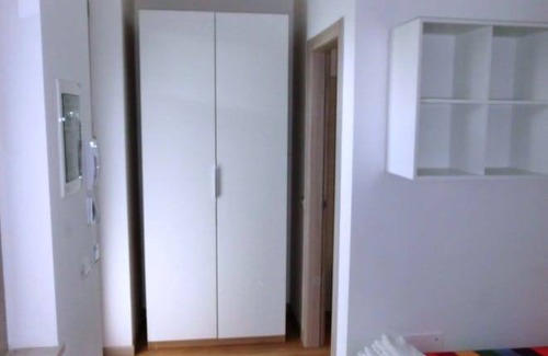 Cologno Monzese Station Balnéaire | 350 m² Chambre privée ∙ 1 chambre ∙ 2 personnes