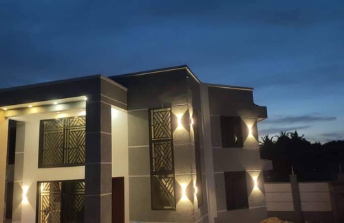 Dar es Salaam Villa | 350 m² Villa ∙ 4 chambres ∙ 8 personnes