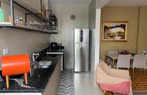 Gonzaga Appartement | 350 metros da praia Gonzaga local turístico