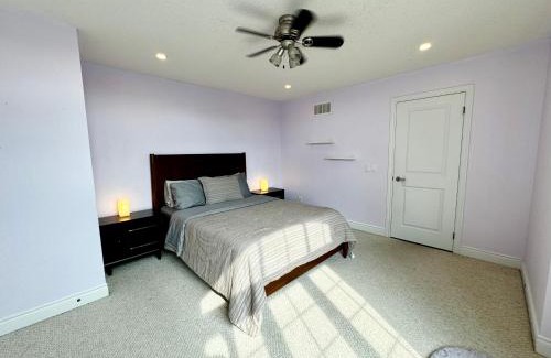 Brampton Maison | 3500 SqFt - Modern and Comfort - 4 BDRM Getaway - Relax - Unwind - Explore - Near Airport & Toronto Downtown