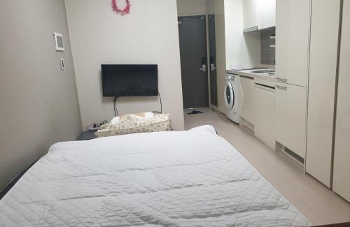 Seocho-dong Appartement | 3521#Gangnam Urban Vogue Suites #Top-rated Unit # All-New Furniture & Peaceful Vibe# Sinnonhyeon 1min