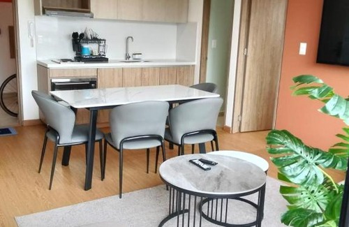Campin Appartement | 36 AV Apto 401