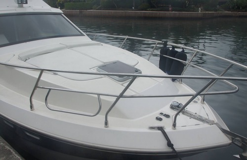 Angra dos Reis Location De Bateaux | 36-foot private tour boat for up to 12 passengers