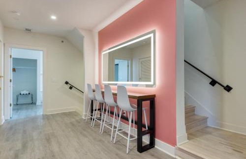 Five Points Maison | 36 Guests on Music Row Bachelorette Suites Glam Room 5 Minutes to Downtown