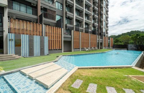 Tha Thaewawong Appartement | 360 Seaview 2BR 15F Sriracha Beach by น้องมังคุด