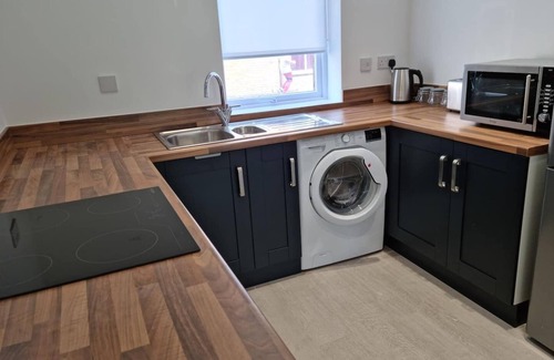 Burnham-on-Crouch Appartement | 360 Serviced Accommodations - Waterfront Retreat - Modern Apartment