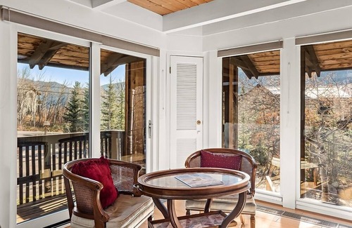 Mountain Valley Copropriété | 37 Mountain Laurel Drive 2br 2 Bedroom Home by Redawning