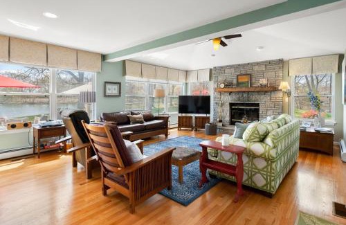 Stonington Maison | 37 Wamphassuc Rd Chteau Stonington