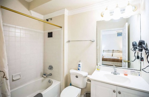 Fairland Maison | 372) Luxurious 3BR Home!