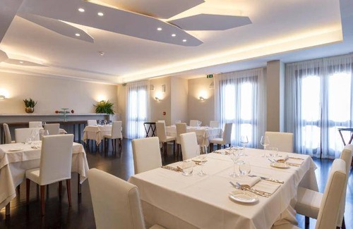 Marsala Hôtel | 38 m² Hôtel ∙ 127 personnes