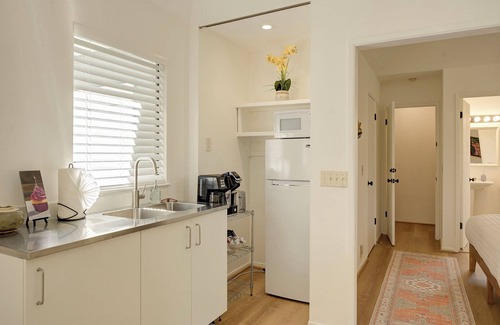 Hatton Fields Maison | 3950 Fuente de Cantos - "Fountain of Songs" - Close to the Beach and Shopping