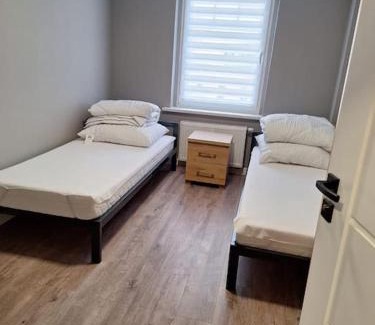 Schwedt/Oder Appartement | 3A Neu renoviert 3 Zi 5 Betten