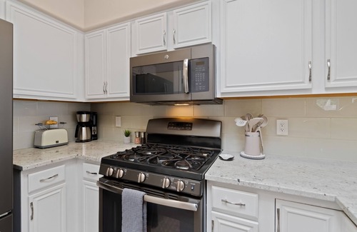 Tucson Maison | 3B/2b: Near StarrPassResort-Spa-Hike-Bike-Golf-Downtown-UofA-Restaurants-Garage