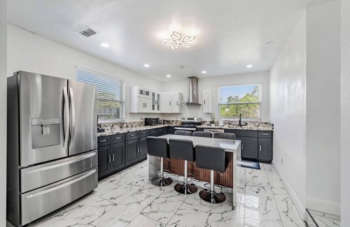 St. Petersburg - Clearwater Maison | 3Bd/2ba House in St. Petersburg nr Parks