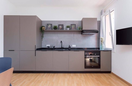 El Parc i la Llacuna del Poblenou Appartement | 3BD for Families in Poblenou next to the beach!
