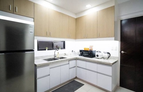Barangay Pilar Village Maison | 3bd Lux City Oasis LAS PINAS